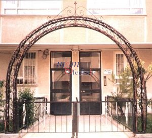 011 FERFORJE BAHÇE GİRİŞ KAPI ÜSTÜ TAÇ